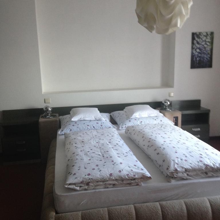 Pension Zeder Andrian Exterior foto