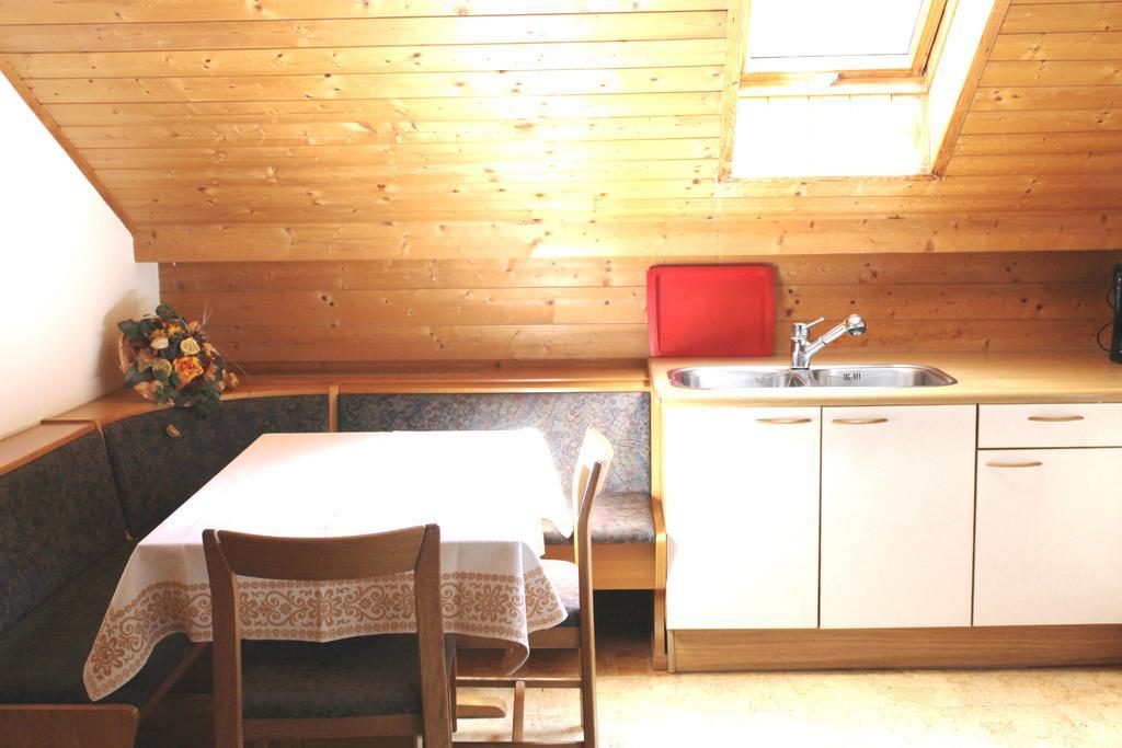 Pension Zeder Andrian Exterior foto
